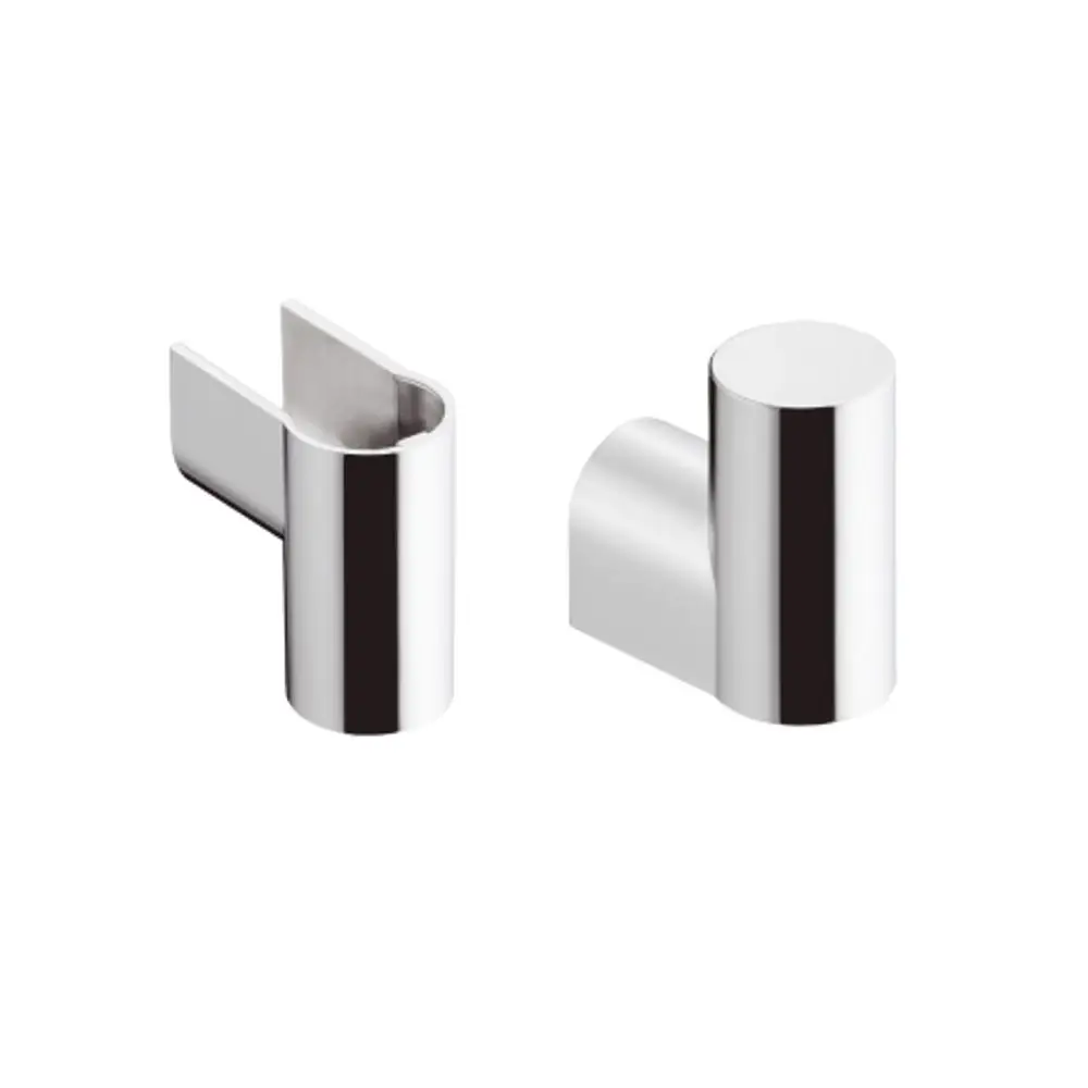 Zwei glänzende Abdeckungen von Hansgrohe, eine mit einem offenen Design und die andere zylindrisch, für spezifische Anwendungen in der Sanitärtechnik.